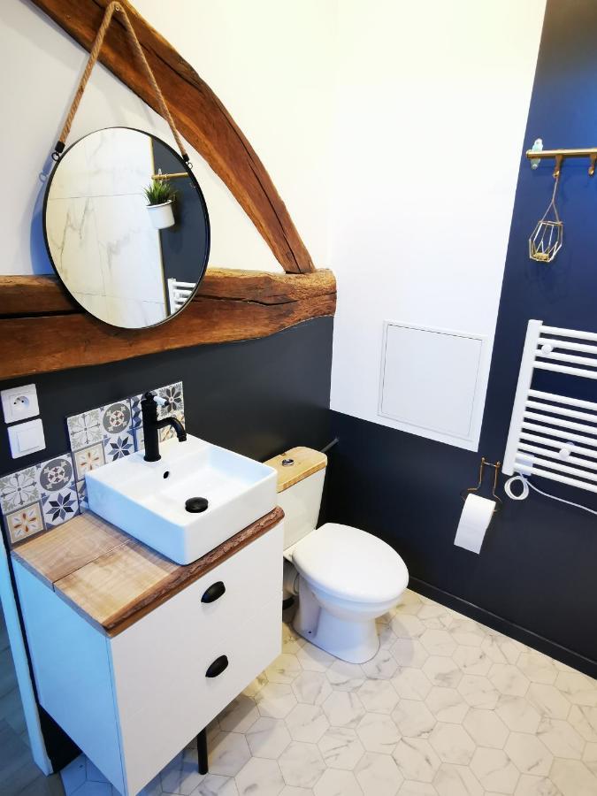 Appartement Neuf Climatise Sous Les Toits La Roche-Chalais Bagian luar foto