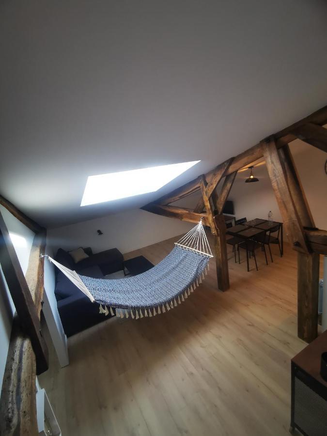 Appartement Neuf Climatise Sous Les Toits La Roche-Chalais Bagian luar foto