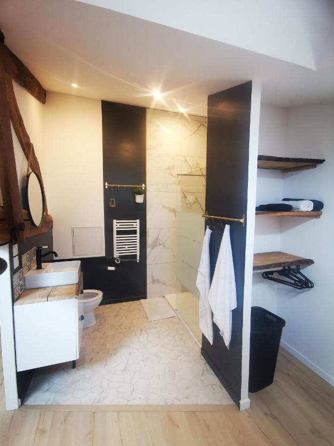 Appartement Neuf Climatise Sous Les Toits La Roche-Chalais Bagian luar foto